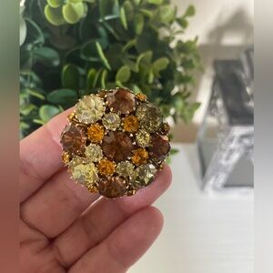 Vintage  Chunky Weiss Brooch Pin With Prong Set brown orange Crystals Well Made